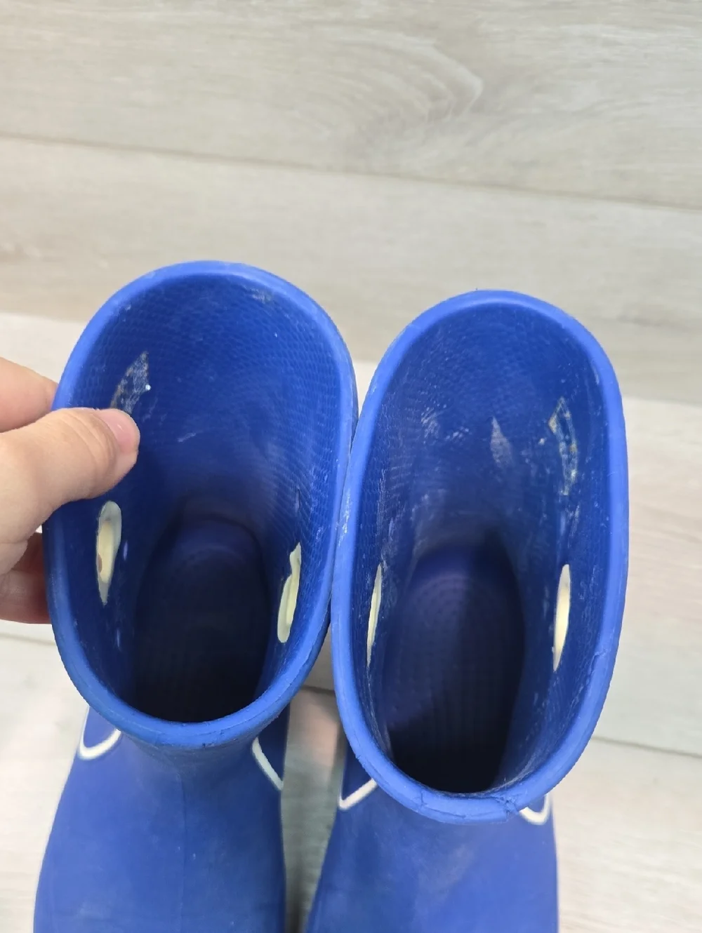 Crocs Big Boy Kids Blue Waterproof Rain Boots with White Trim Shoes RubberJ3
